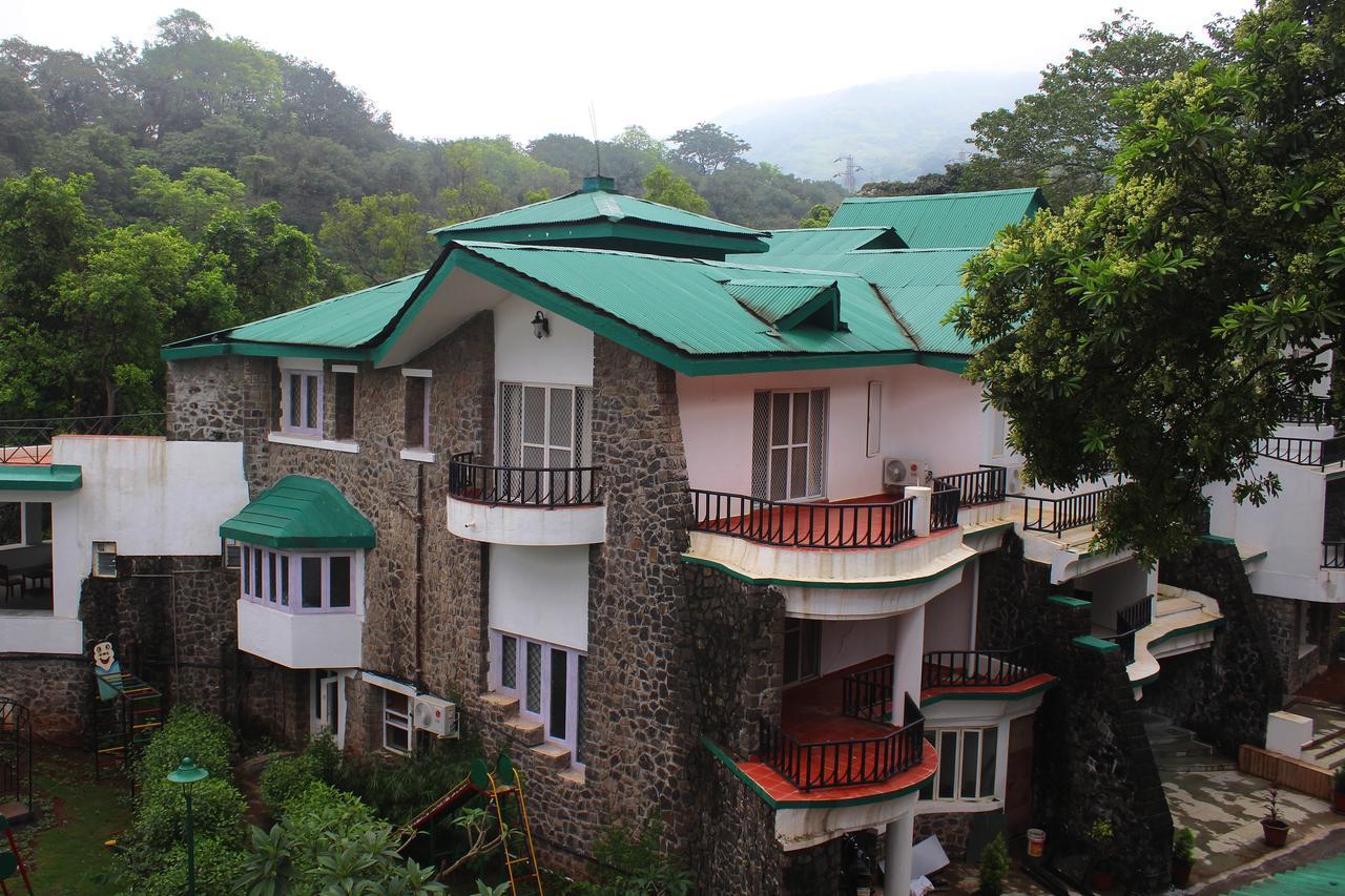 Velvet County Resort & Spa Lonavala Εξωτερικό φωτογραφία