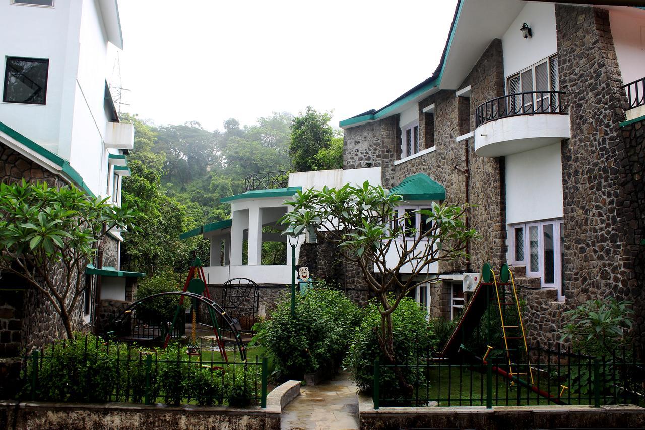 Velvet County Resort & Spa Lonavala Εξωτερικό φωτογραφία